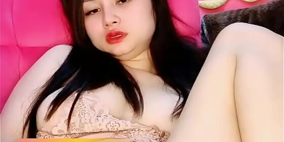 vietnamese girls show masturbation while watching sex and moaning loudly