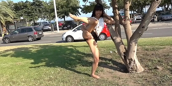 super daring asian fucking her ass in public get busted
