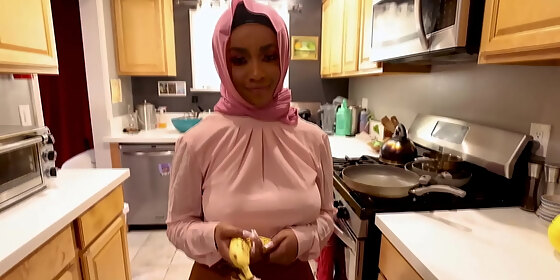 hijab wearing babe lily starfire having a taste of an american cock and is eager to have it inside her
