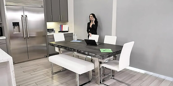 real estate milf agent knows her ways trinity st clair