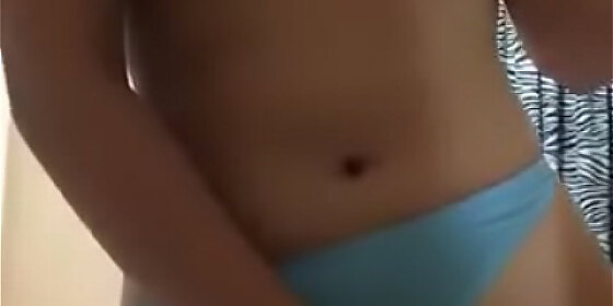 flaquita shows her excited body 2