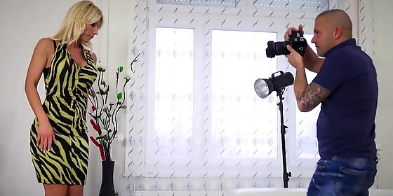 milf tiffany rousso teases with black dildo