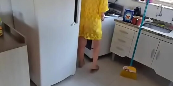 do a daily routine without underwear