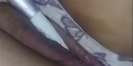 gordinha gozando e deixando buceta toda meladinha