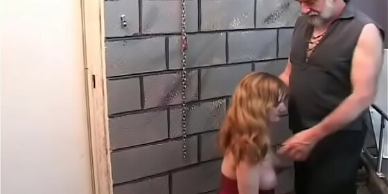 dazzling girlfriend blows and gets fingered