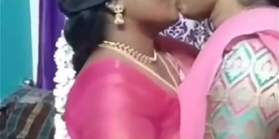 Tamil Hot Aunty Lesaban - Tamil Aunties Lesbian HD SEX Porn Video 0:37