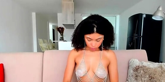 brunette solo webcam masturbation