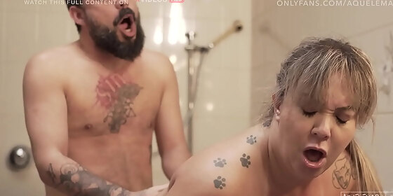 teaser hot shower sex with blonde big ass wife alessandra maia e mario aquele full on red