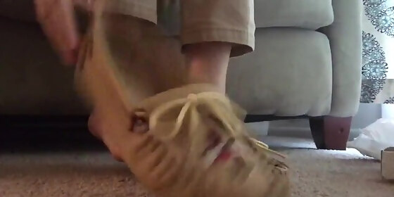 minnetonka moccasins unboxing frieda ann foot fetish