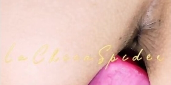 fragmento de video personalizado del fan que me regal este rico y grande dildo