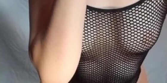 pendeja culona gimiendo rico