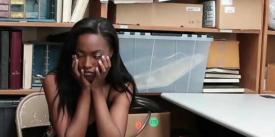 black buxom amateur gets fucked