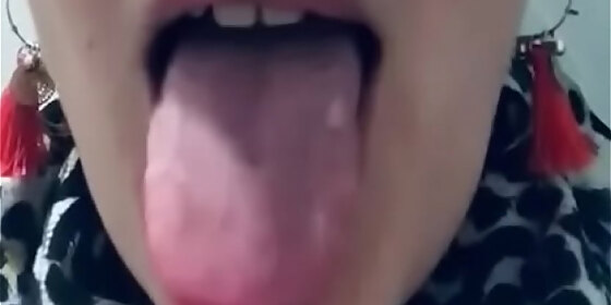 tongue for circumcised arab cock