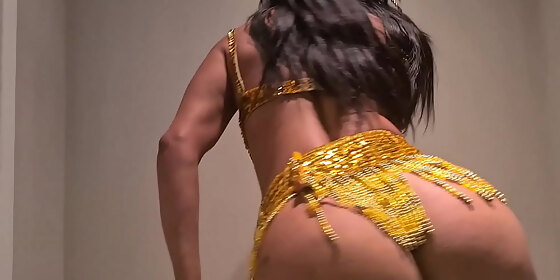 bianca odalisca da folia invited her married neighbor to jump on the pica maximum power