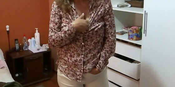 ardientes 69 my wife is excited to show her tits