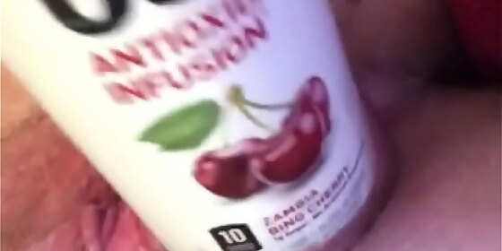 juice bottle in juicy pussy