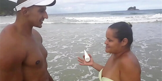 i met a hot girl on the beach and got along well paty butt
