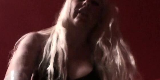 bizarrlady jessicas strapon sucking