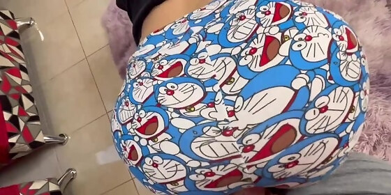 no dejo hacer ejercicios ese culazo en leggins me da ganas