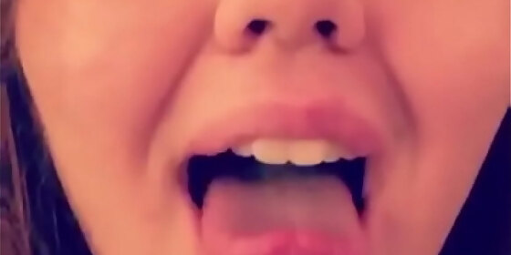 who would cum on this 19yo mormon girls face