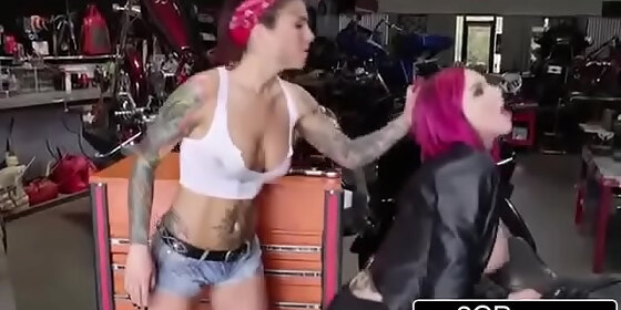 biker babes anna bell peaks and felicity feline