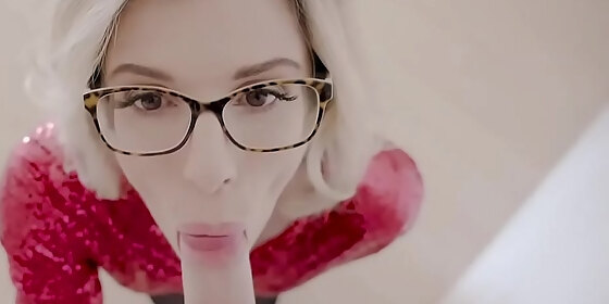 stepson kissing his hot stepmoms milf clit in the kitchen