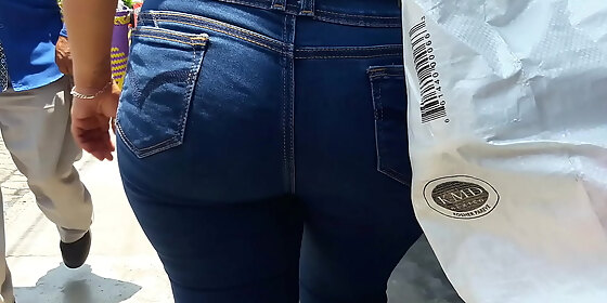 big ass mature in jeans