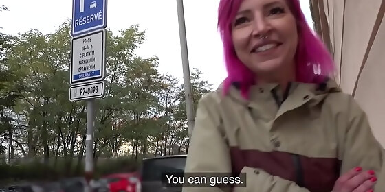 czech babe pulled into giving head and banging for cash