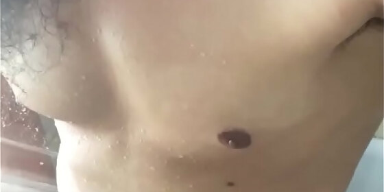 shorty shower vid