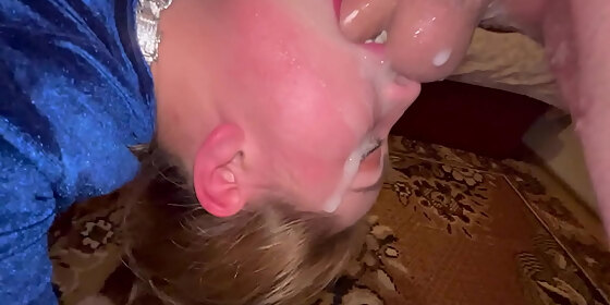 rich girl hard facefuck closeup sloppy deepthroat