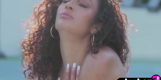 curly latina teen model kyrah shows stunning body and posed naked and painted