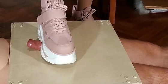 domina cock stomping slave in pink boots magyar alzs pt2 hd