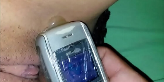 560px x 280px - Nokia Cell Phone In The Vagina HD SEX Porn Video 1:02