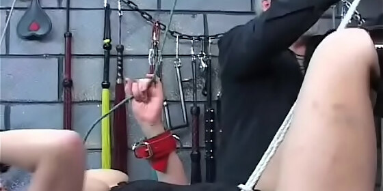 prodigious diva is fingering her tight lovebox