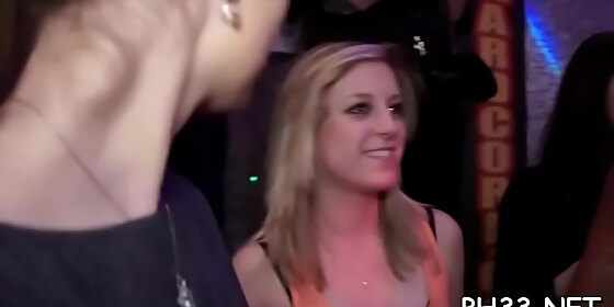 lots of golden haired ladies sucking dicks