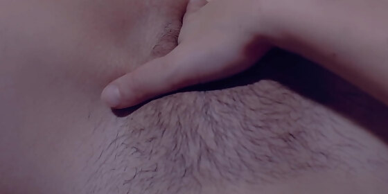 i m masturbating with sensual music in the background hello hanna