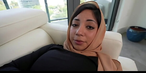 hyjabxxx american doc takes advantage of naive arab hijab girl ozzy sparx