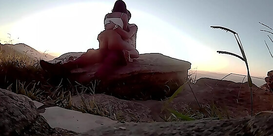 luco and lunna vaz at the viewpoint in so thom das letras watching the sun rise and fuck in the mountains