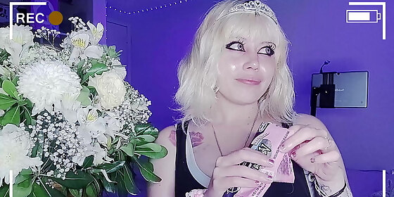  princess boo eating chocolate