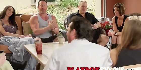 this hot swinger party is going wild