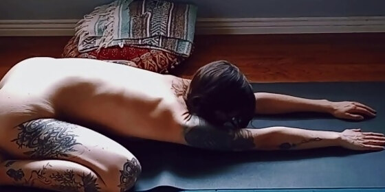 nude yoga flow time lapse