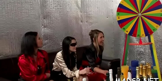 slutty sex party full of hotties
