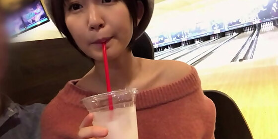 https bit ly 3pl7s69amateur pov a date with yuri who looks good with short hair we went to the cinema grabbed a bubble tea and then went bowl