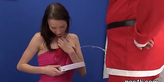 striking babe gets her tight pussy complete of warm urine and splashes
