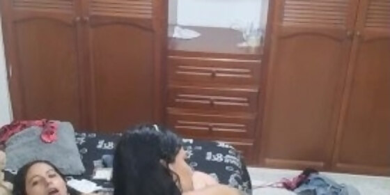i catch my stepsister very horny and i decide to eat her pussy