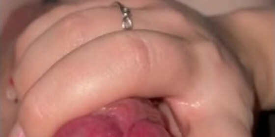 gf wanks me off in car