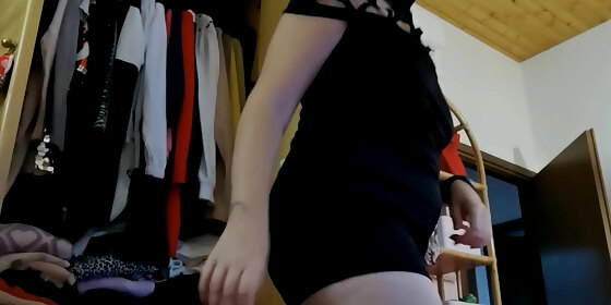 italian girl fart all over your pretty face smell them all