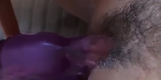 waiting for a good cock i spread my pussy with a dildo