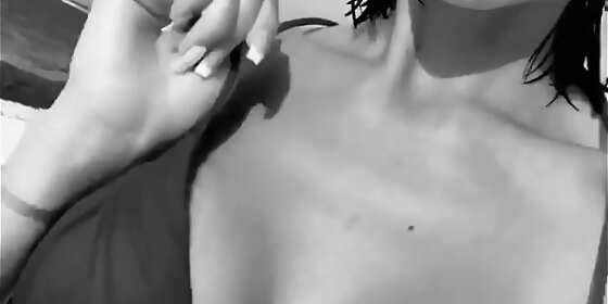 im looking sexy with my nice boobs and horny butt