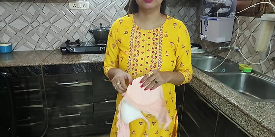 desi bhabhi was washing dishes in kitchen then her brother in law came and said bhabhi aapka chut chahiye kya dogi hindi audio